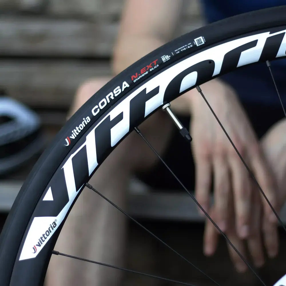 corsa-next-road-competition-tubeless-ready-4 (1).webp
