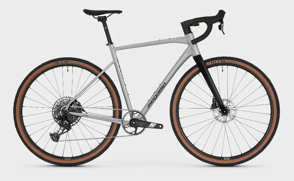MH16020 BICICLETA MEGAMO MY27 JAKAR 20